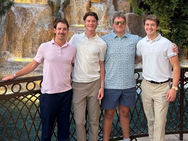 A group of students from the Everitt Real Estate Center pose for a picture in Las Vegas.